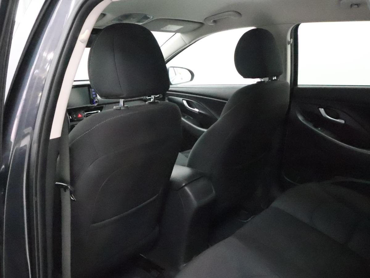hyundai-i30-sw-2022-gasolina-998cc