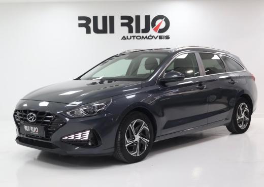 hyundai-i30-sw-2022-gasolina-998cc