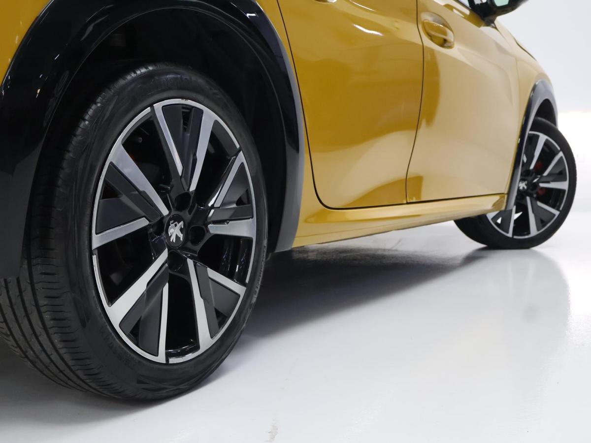 peugeot-208-2022-gasolina-1199cc