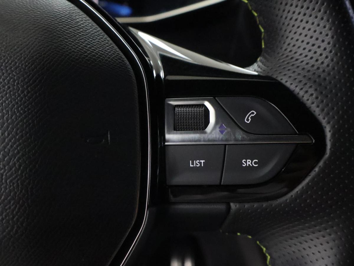 peugeot-208-2022-gasolina-1199cc