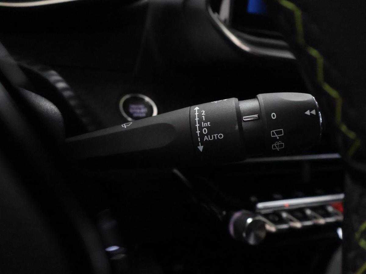 peugeot-208-2022-gasolina-1199cc