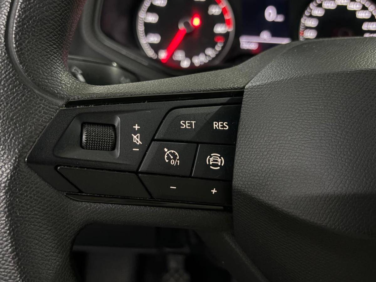 seat-ibiza-2023-gasolina-999cc