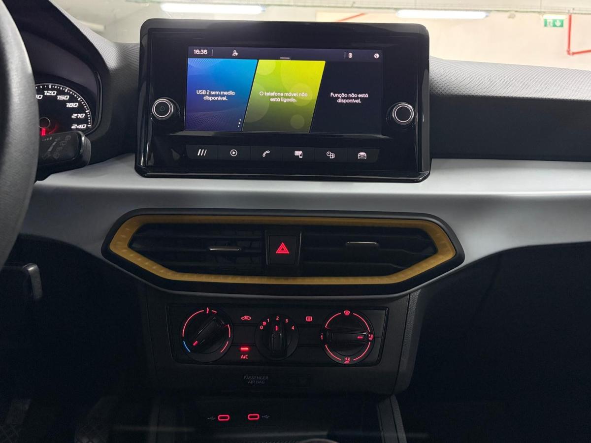 seat-ibiza-2023-gasolina-999cc