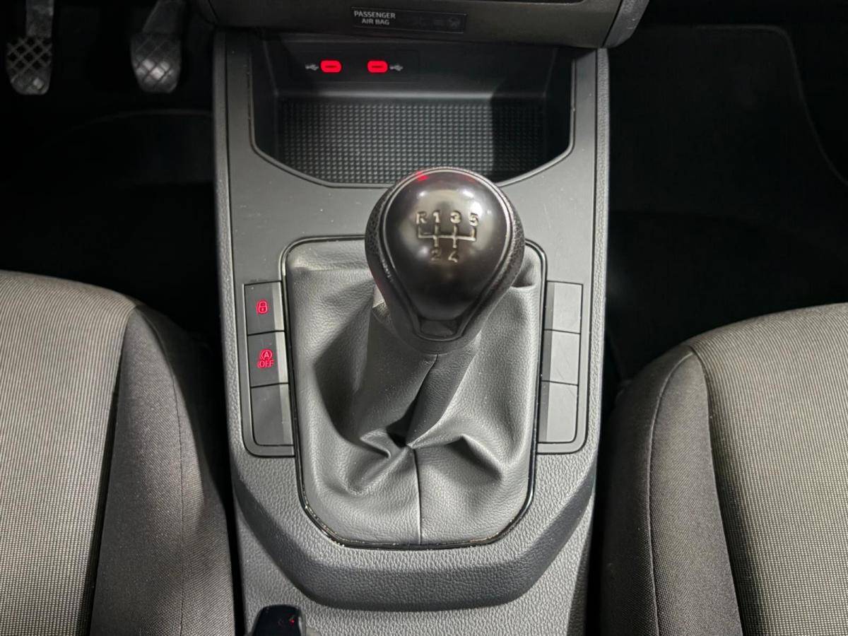 seat-ibiza-2023-gasolina-999cc
