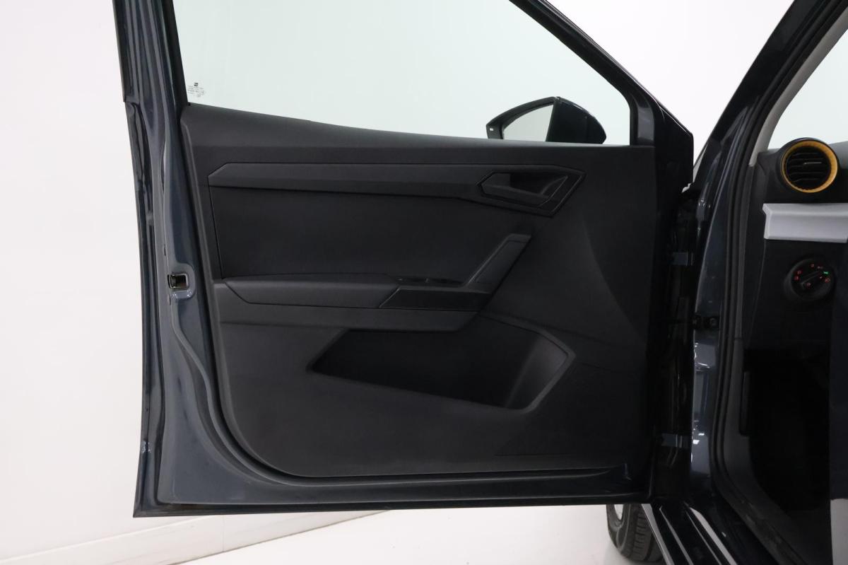 seat-ibiza-2023-gasolina-999cc