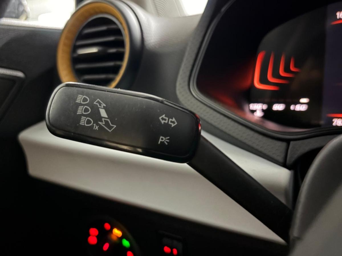 seat-ibiza-2023-gasolina-999cc