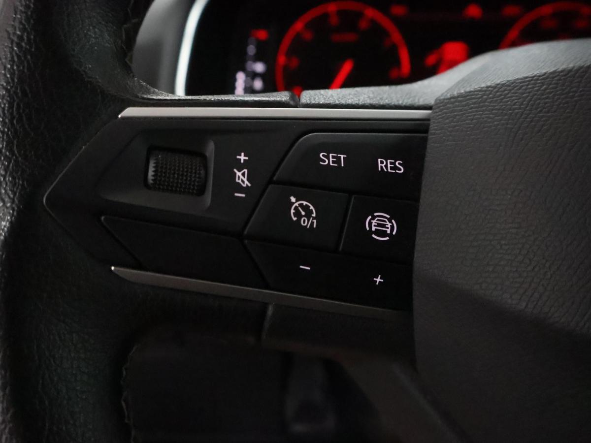 seat-ibiza-2023-gasolina-999cc