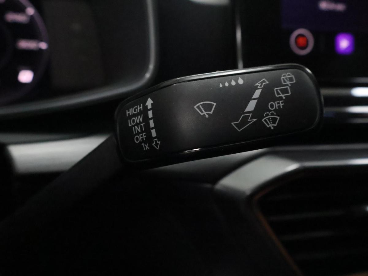 cupra-leon-sportstourer-2024-gasolina-1498cc