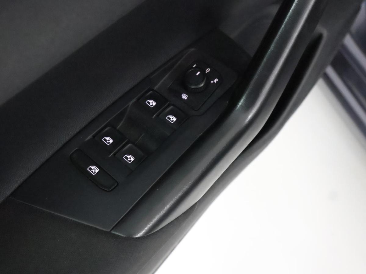 volkswagen-polo-2023-gasolina-999cc