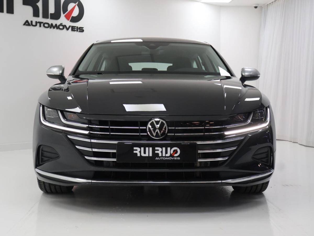 volkswagen-arteon-2023-hibrido-a-gasolina-1395cc