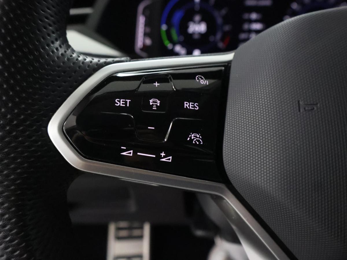 volkswagen-arteon-2023-hibrido-a-gasolina-1395cc