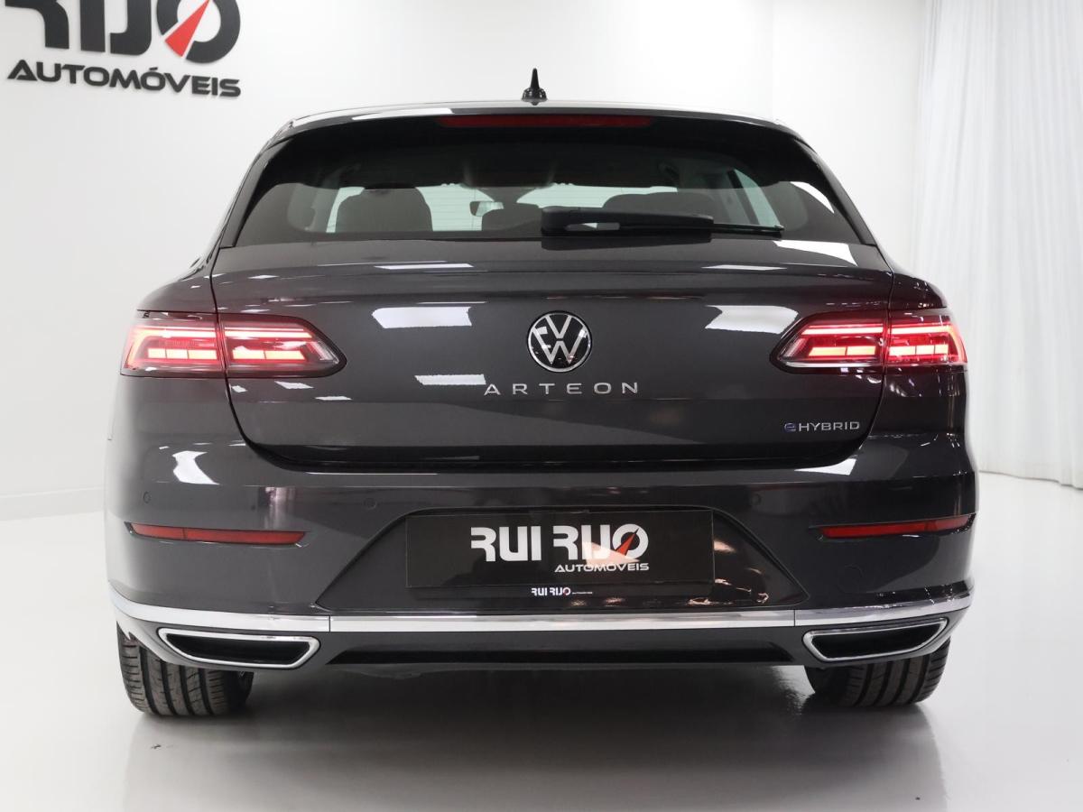 volkswagen-arteon-2023-hibrido-a-gasolina-1395cc