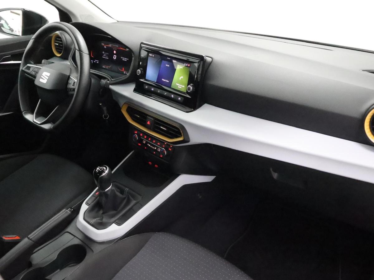 seat-arona-2023-gasolina-999cc