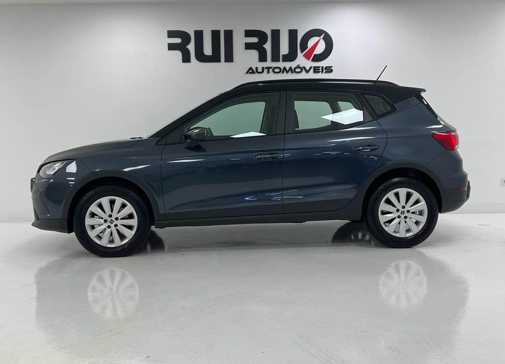 seat-arona-2023-gasolina-999cc