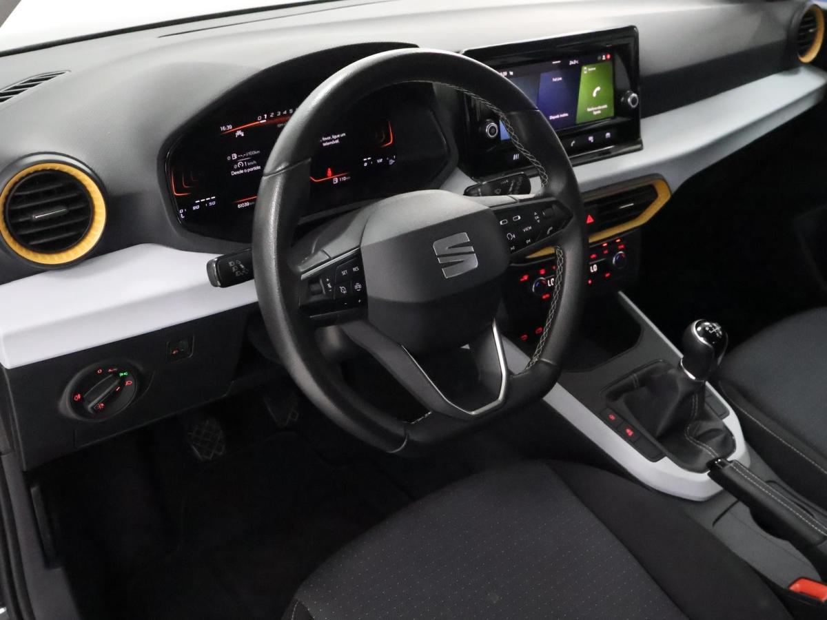 seat-arona-2023-gasolina-999cc