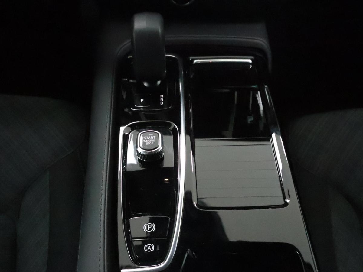 volvo-v60-2024-hibrido-a-gasolina-1969cc