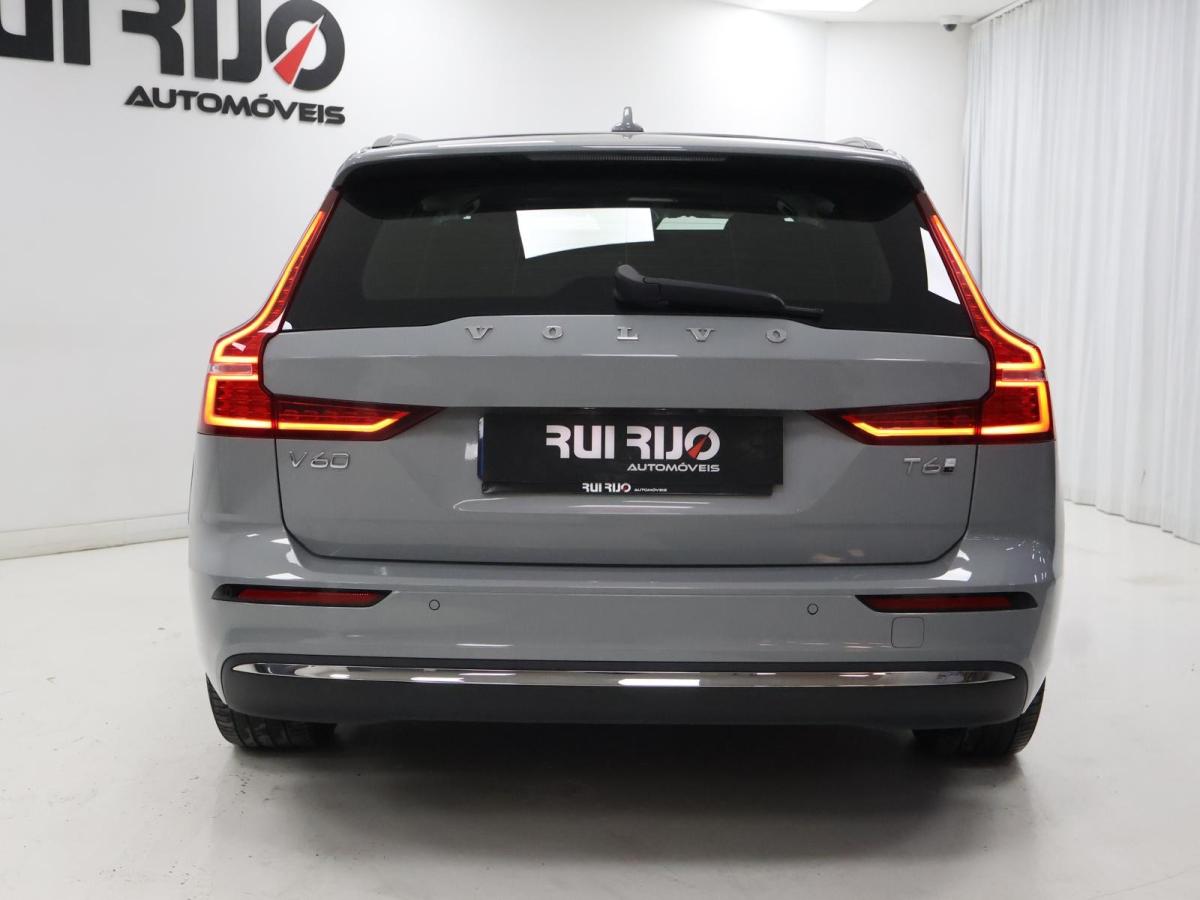 volvo-v60-2024-hibrido-a-gasolina-1969cc