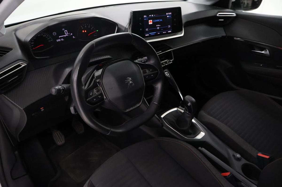 peugeot-208-2022-gasolina-1199cc