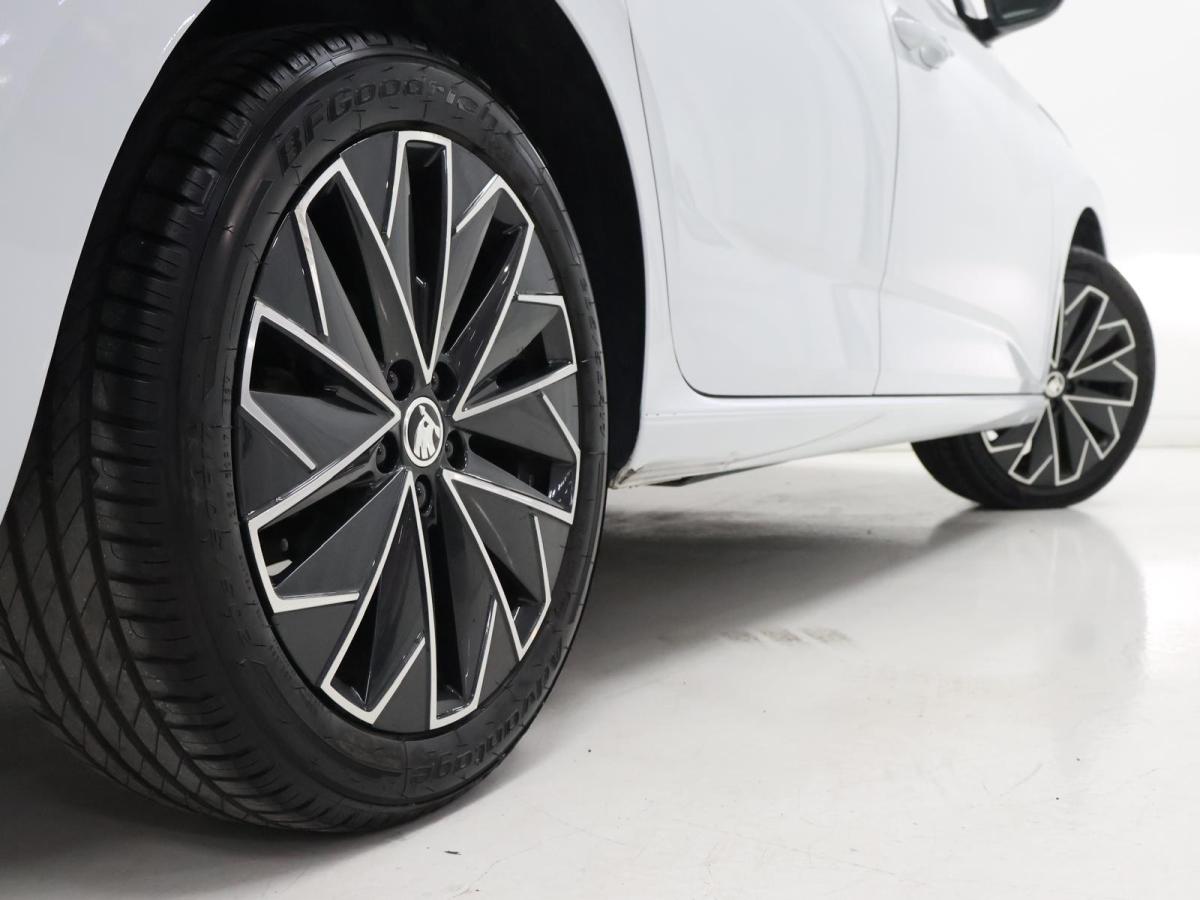 skoda-scala-2023-gasolina-999cc