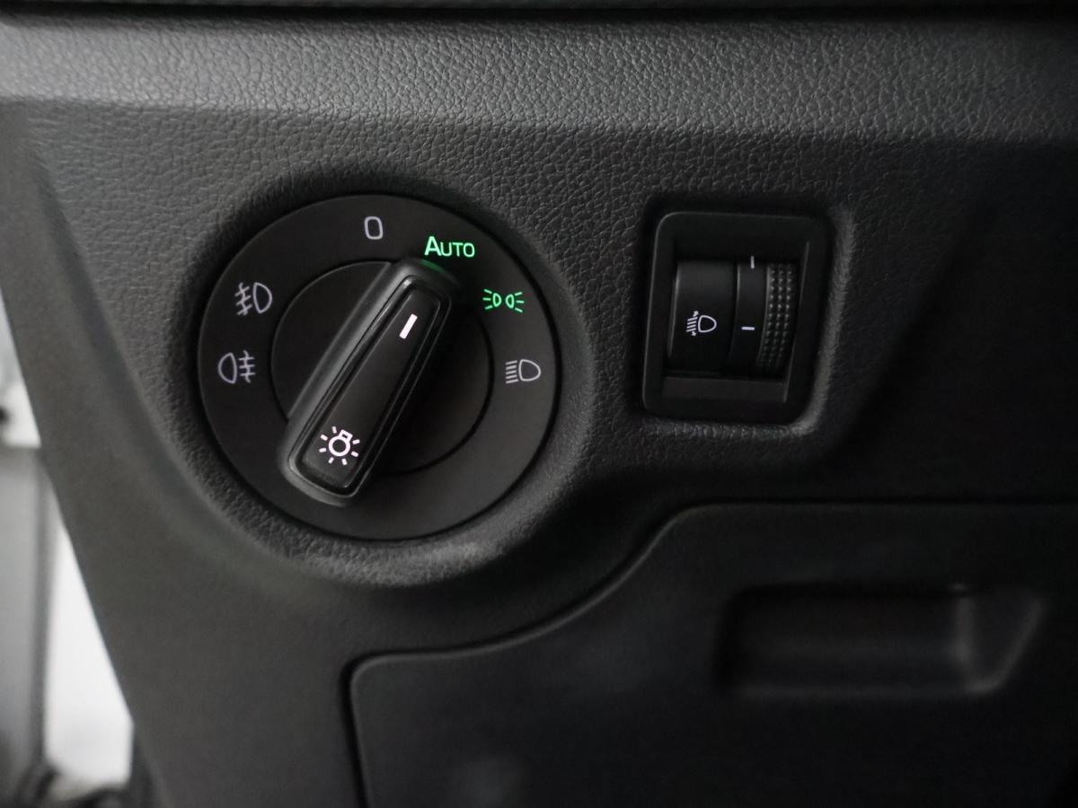 skoda-scala-2023-gasolina-999cc