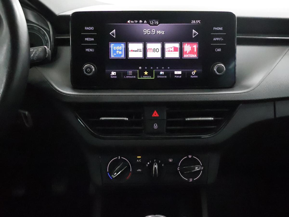 skoda-scala-2023-gasolina-999cc