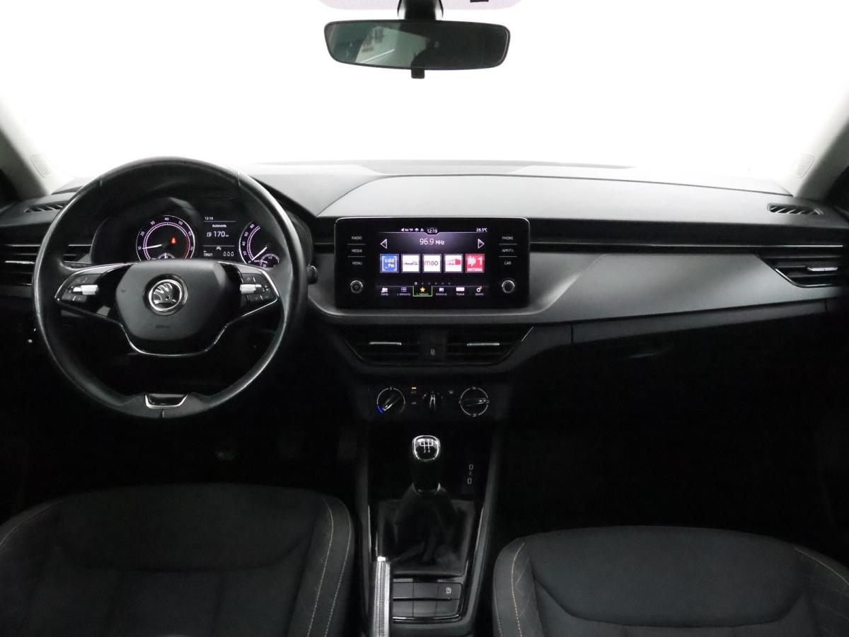 skoda-scala-2023-gasolina-999cc