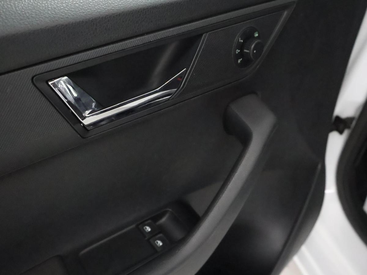skoda-fabia-break-2022-gasolina-999cc