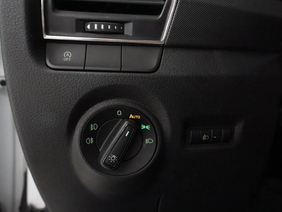 skoda-fabia-break-2022-gasolina-999cc