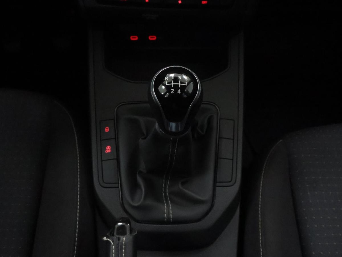 seat-ibiza-2024-gasolina-999cc
