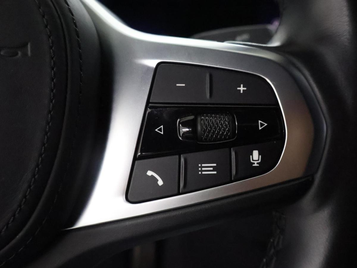 bmw-i4-2023-eletrico-500cc