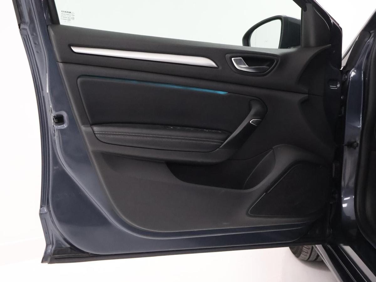 renault-megane-sport-tourer-2022-hibrido-a-gasolina-1598cc