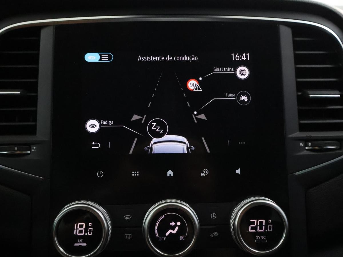renault-megane-sport-tourer-2022-hibrido-a-gasolina-1598cc