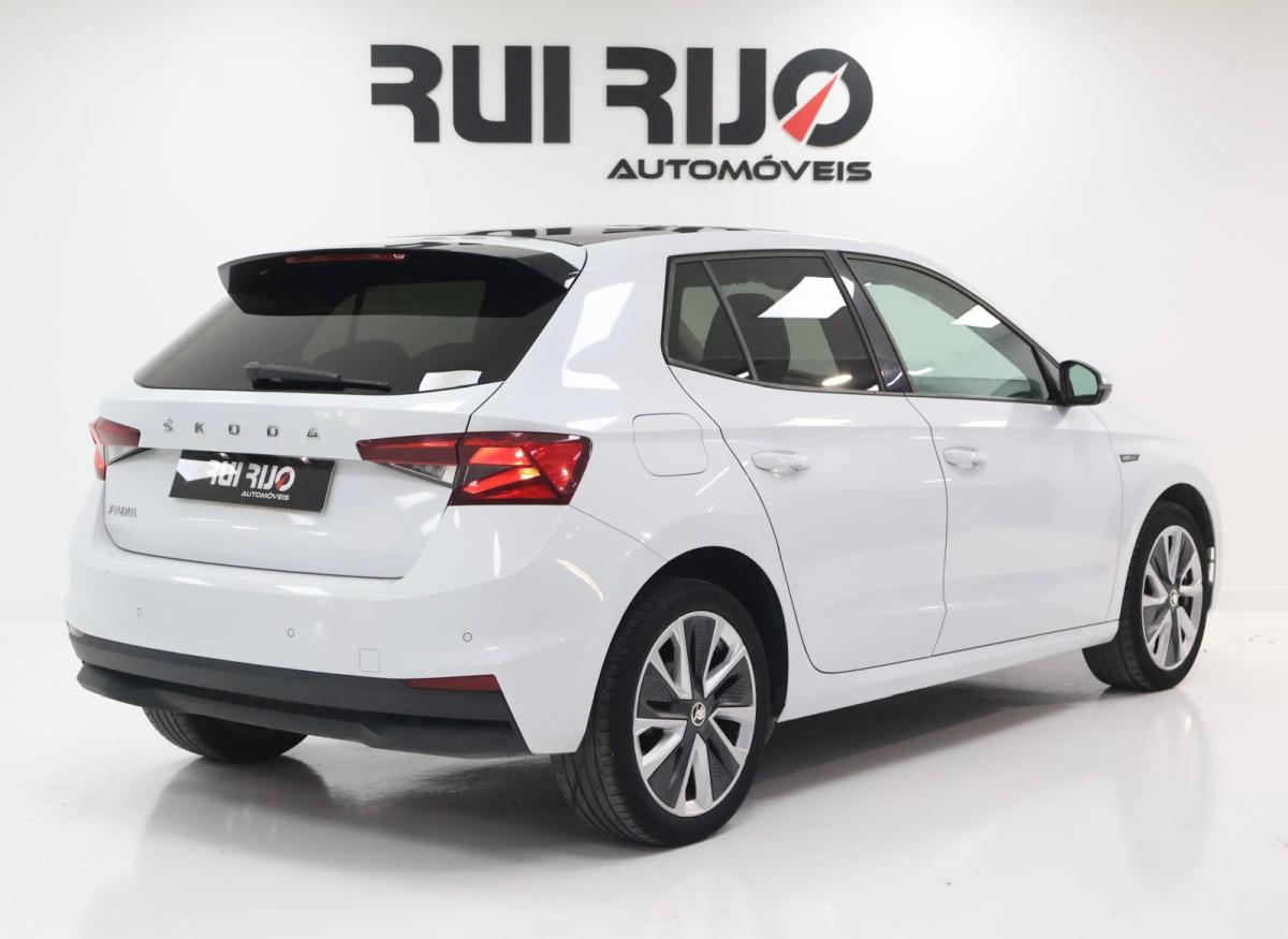 skoda-fabia-2022-gasolina-999cc