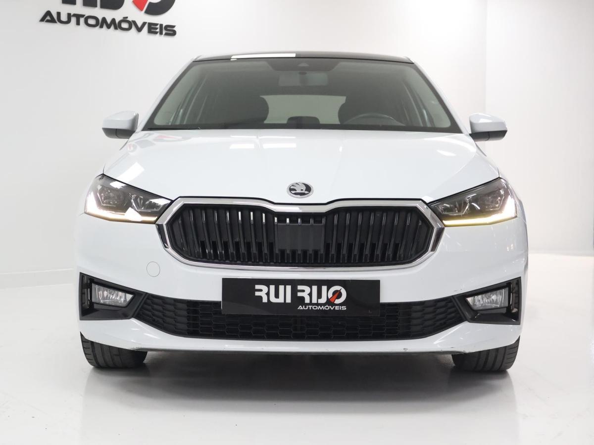 skoda-fabia-2022-gasolina-999cc