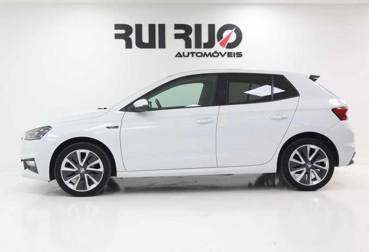 skoda-fabia-2022-gasolina-999cc