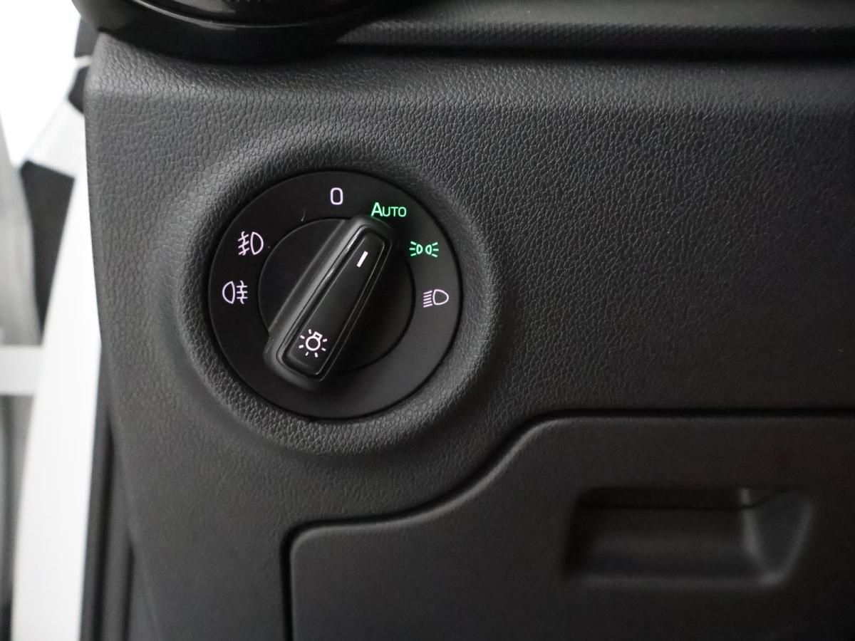 skoda-fabia-2022-gasolina-999cc