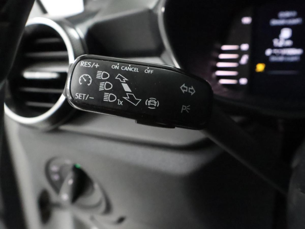 skoda-fabia-2022-gasolina-999cc