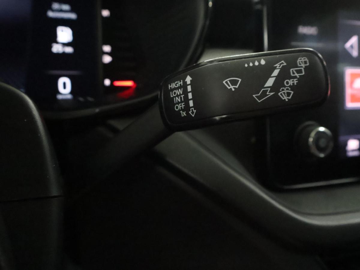 skoda-fabia-2022-gasolina-999cc