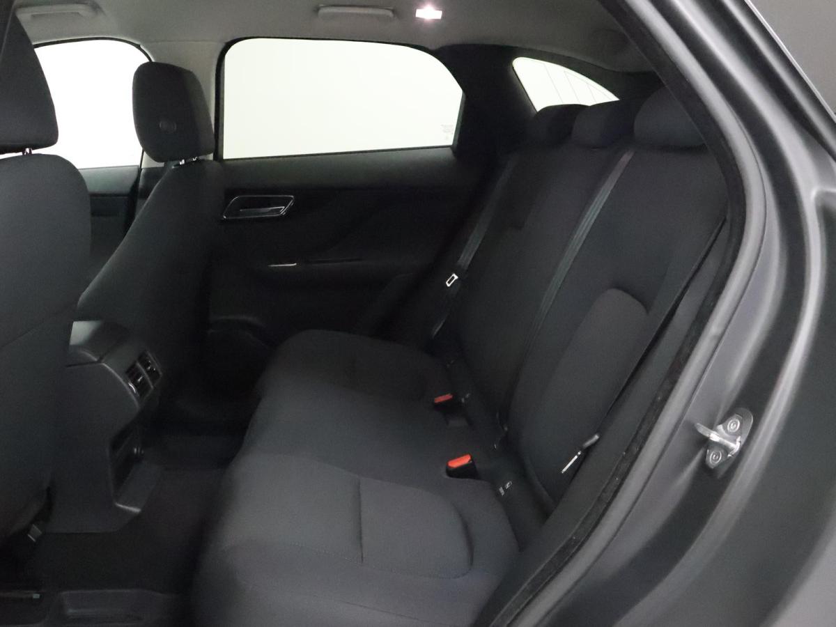 jaguar-f-pace-2017-diesel-1999cc