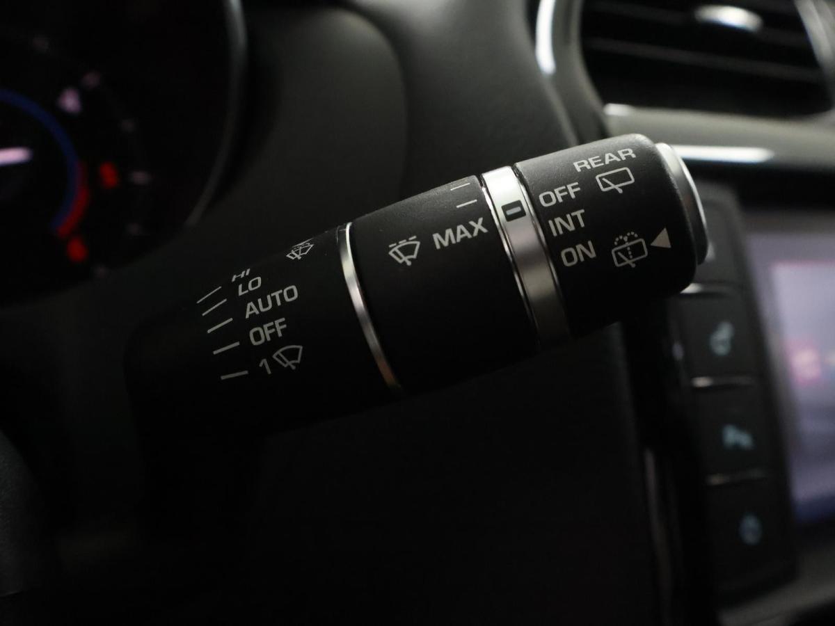 jaguar-f-pace-2017-diesel-1999cc