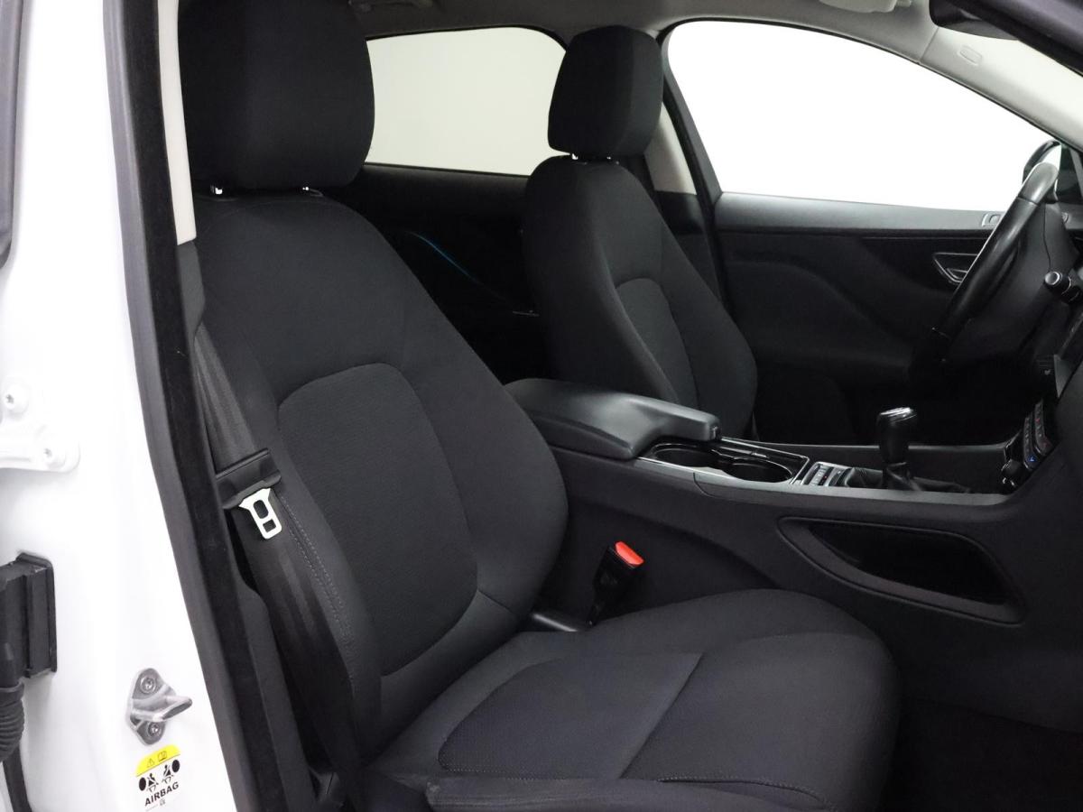 jaguar-f-pace-2017-diesel-1999cc