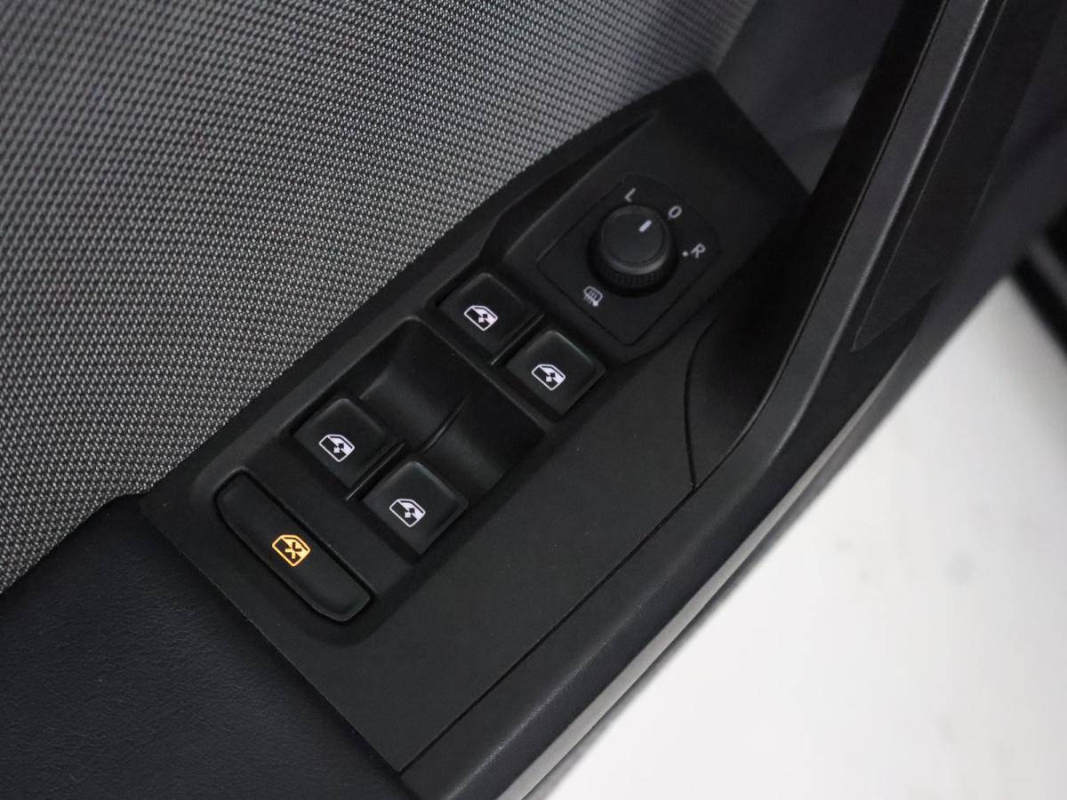 seat-leon-2022-gasolina-999cc