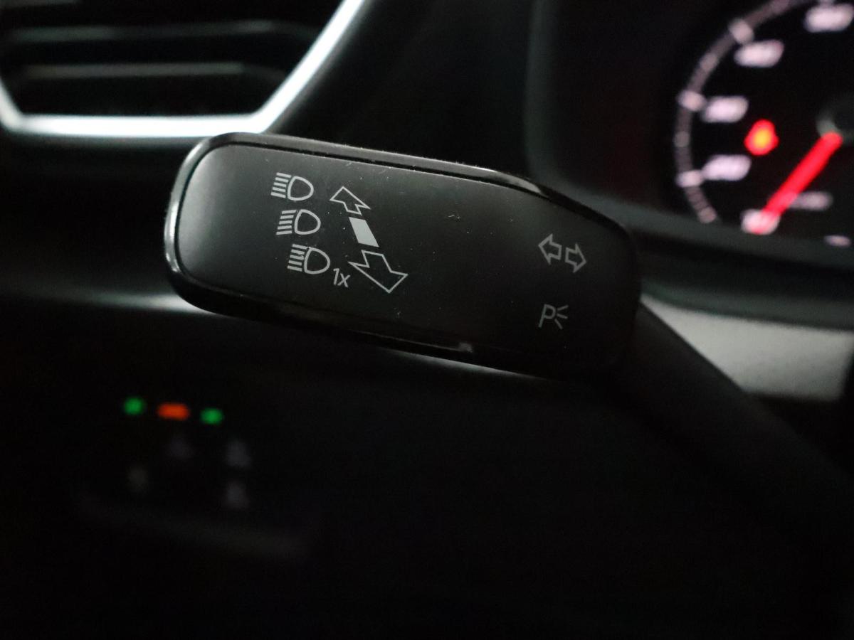 seat-leon-2022-gasolina-999cc