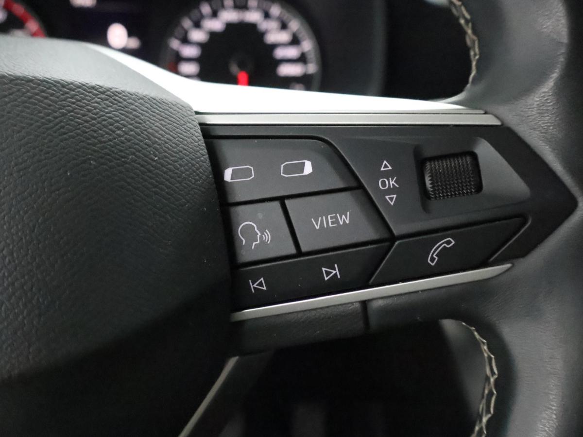 seat-leon-2022-gasolina-999cc