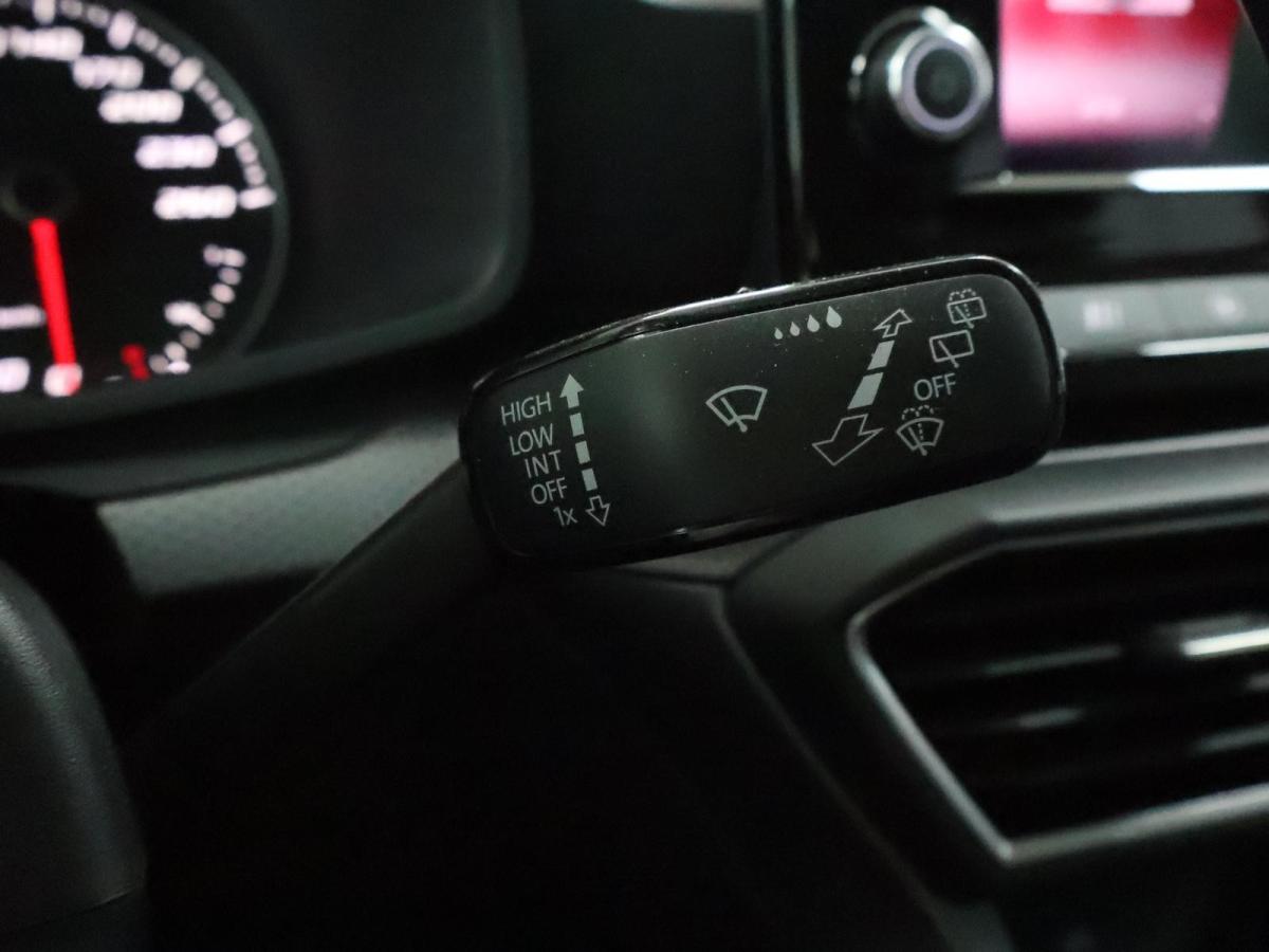 seat-leon-2022-gasolina-999cc