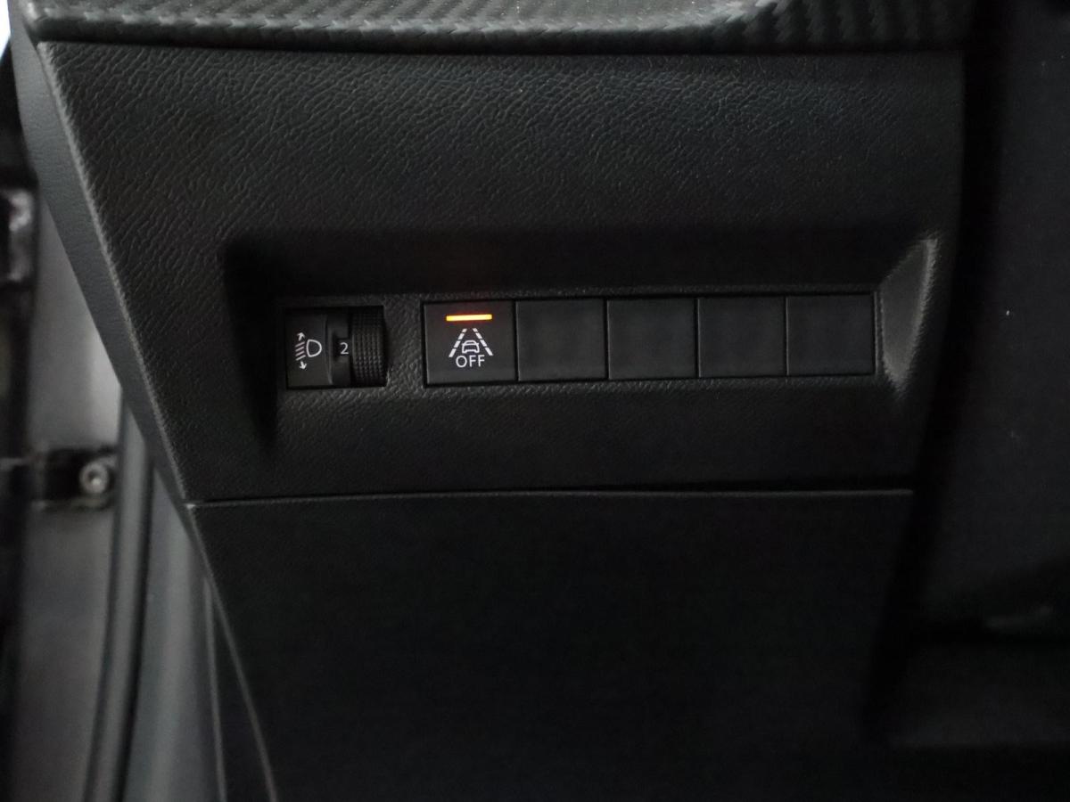 peugeot-208-2022-gasolina-1199cc