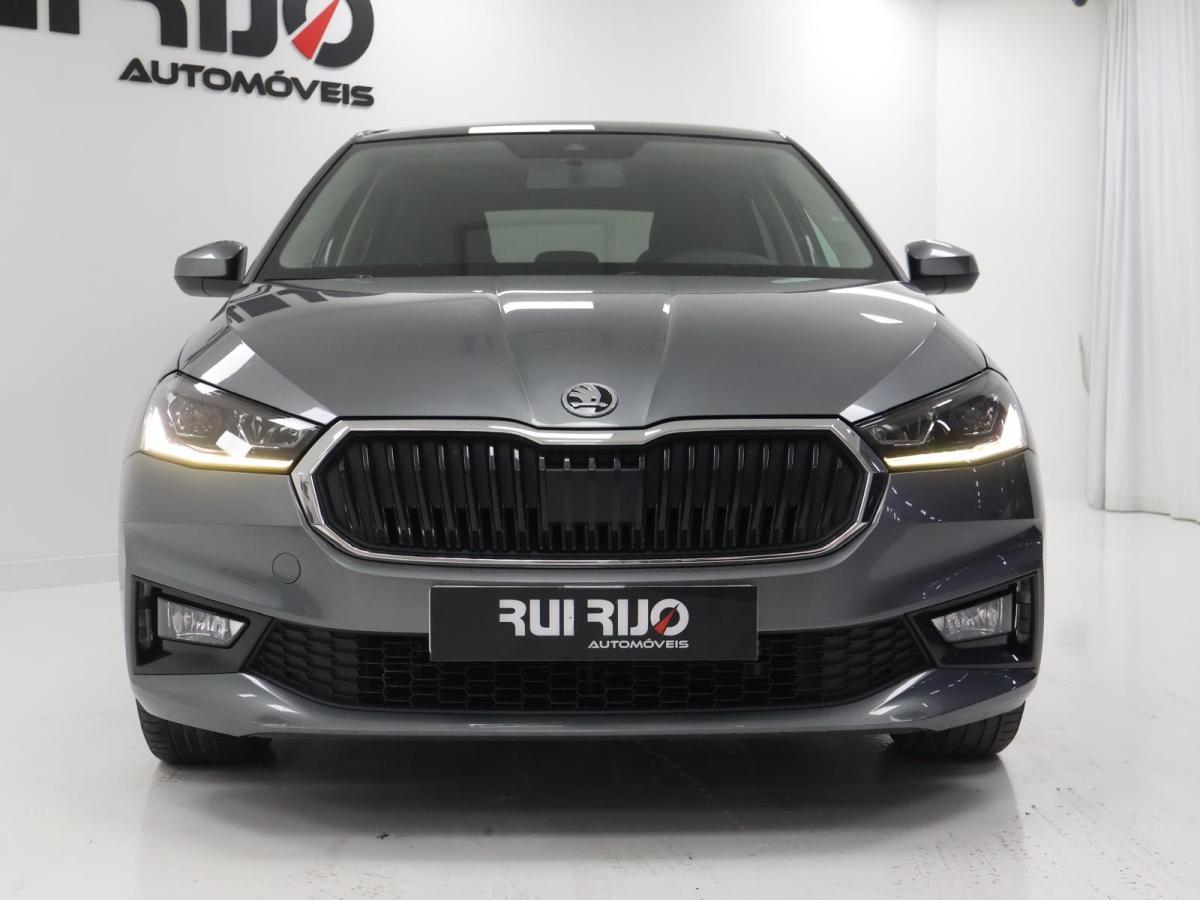 skoda-fabia-2022-gasolina-999cc