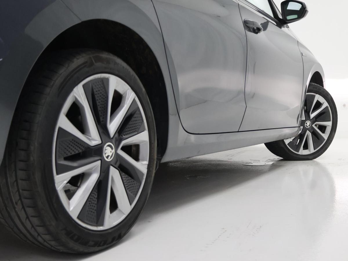 skoda-fabia-2022-gasolina-999cc