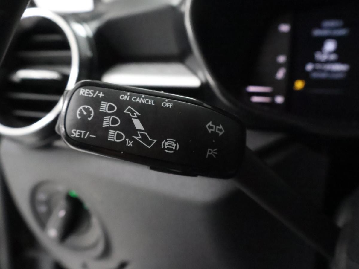 skoda-fabia-2022-gasolina-999cc