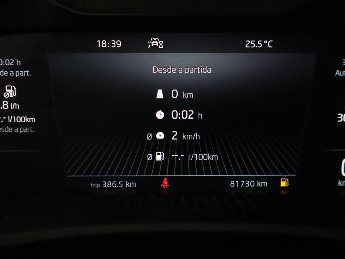 skoda-fabia-2022-gasolina-999cc
